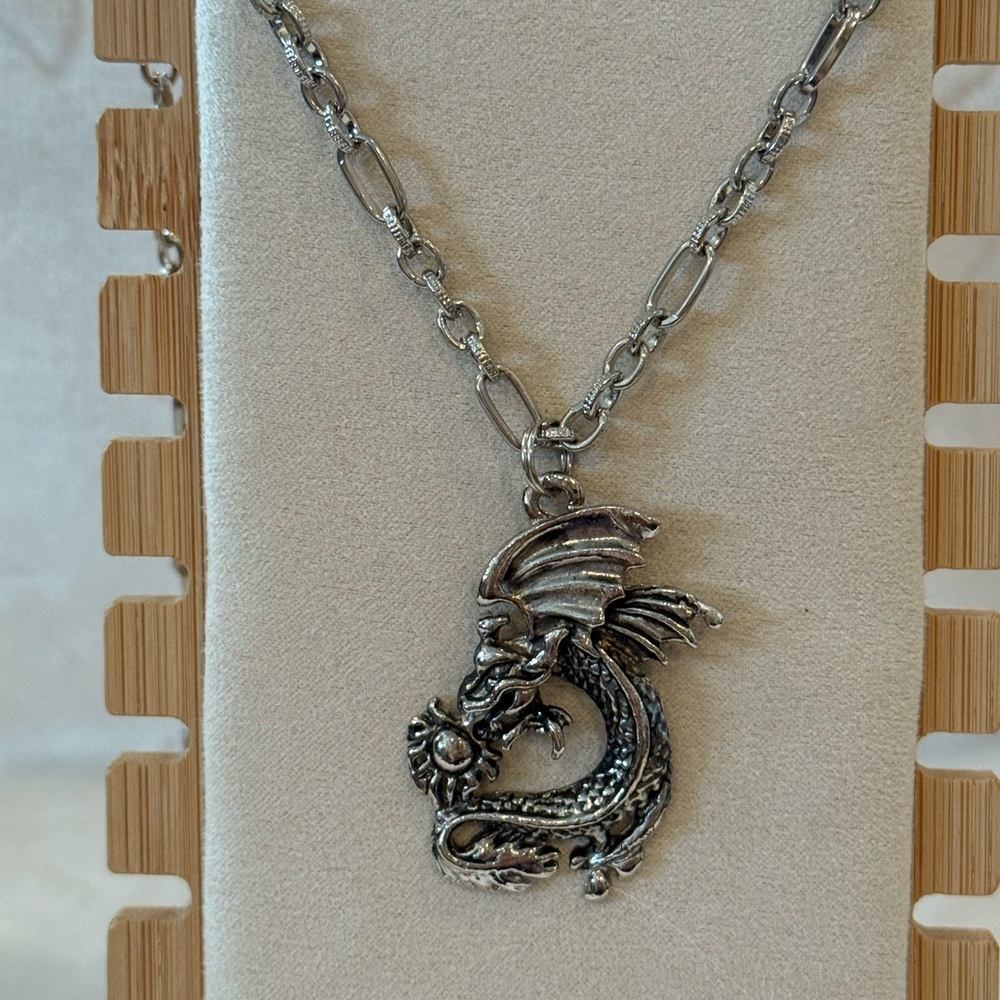 Silver Stainless Steel Dragon Pendant Necklace Gothic Style Unisex - Brand New